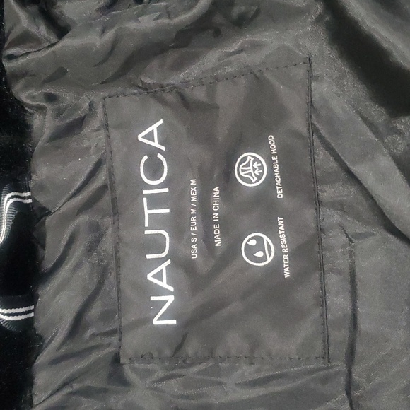 Nautica Women's Small Black Hooded Puffer Jacket EUC - Picture 6 of 7